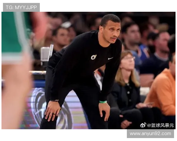 马祖拉称赞米诺特先发能力出色能有效防守多位置对抗费尔斯